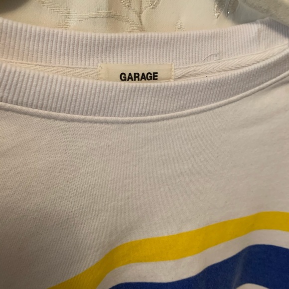 White sweater with front stripes - Picture 4 of 4